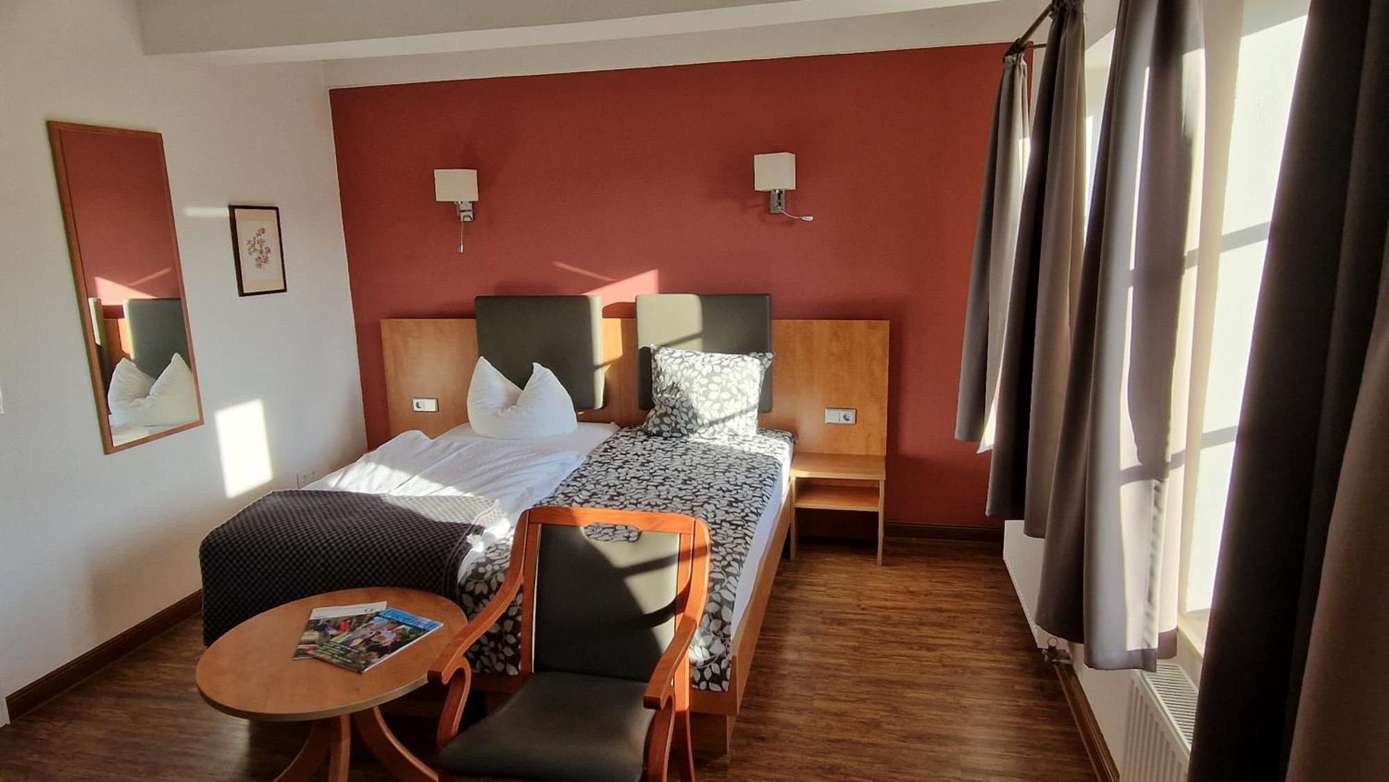 Hotel Garni Demmel & Cie Rohrsheim Esterno foto