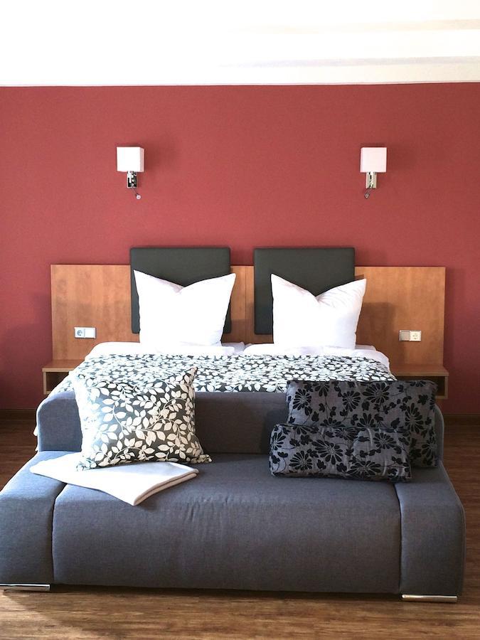Hotel Garni Demmel & Cie Rohrsheim Esterno foto